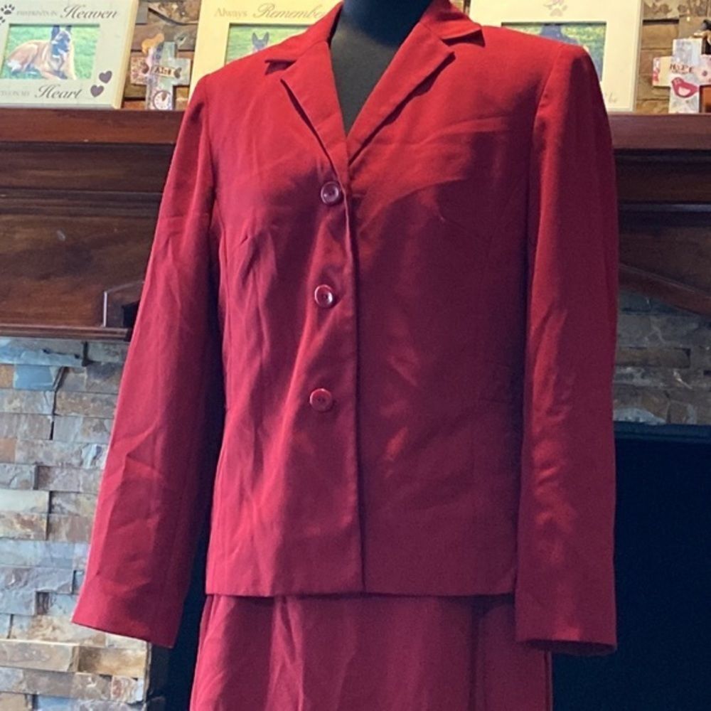 KAREN Scott Two Piece Dress Suit - Picture 3 of 16